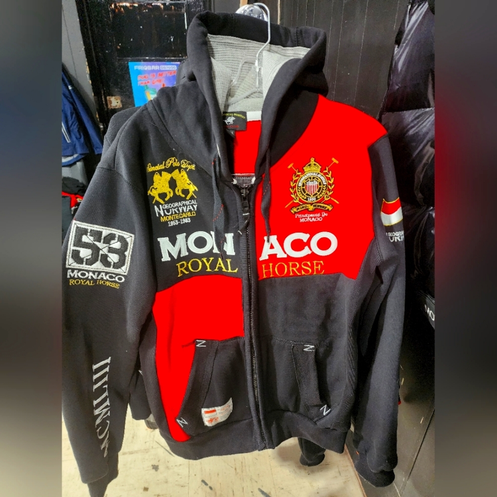 Geogrefical Norway Royal Polo Black and Red Hoody Jacket